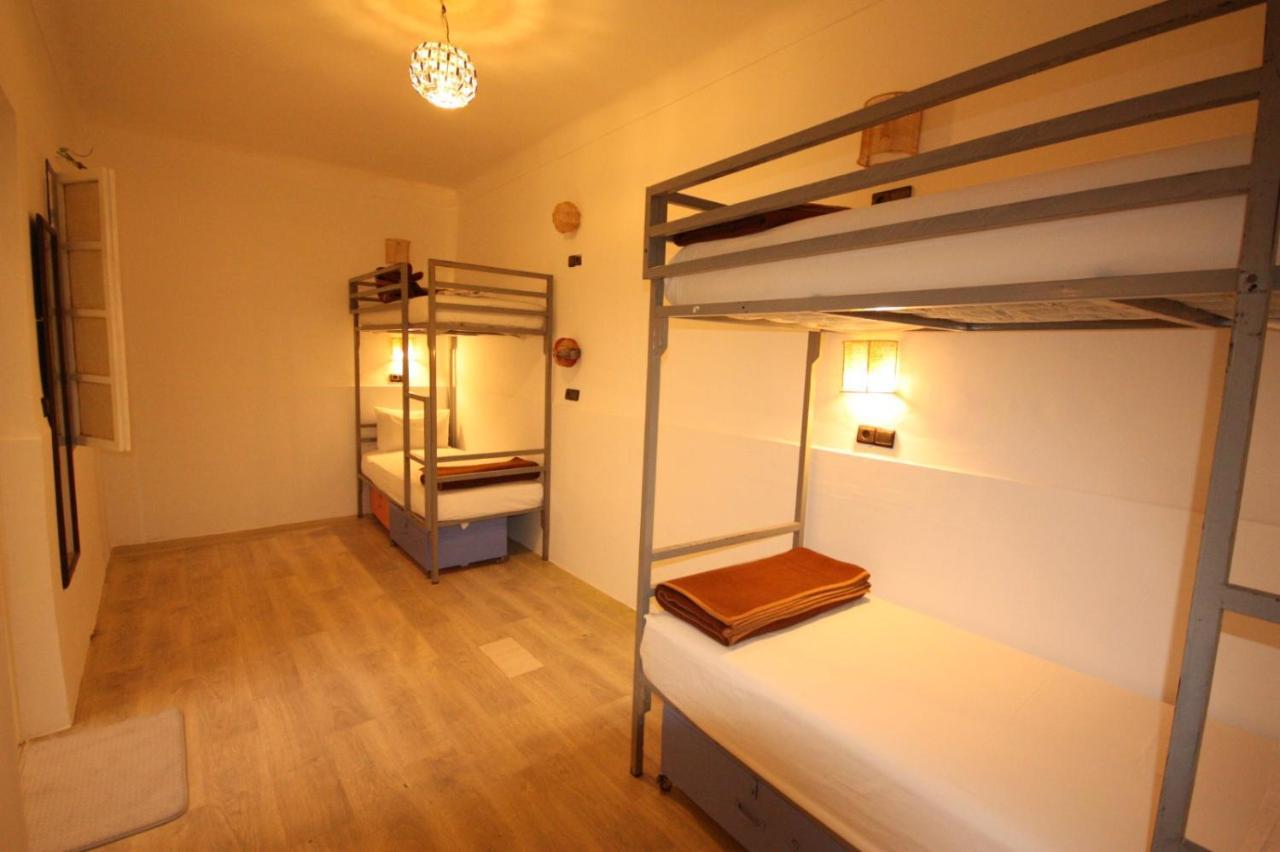 El Boussouni Hostel มาร์ราเกช ภายนอก รูปภาพ