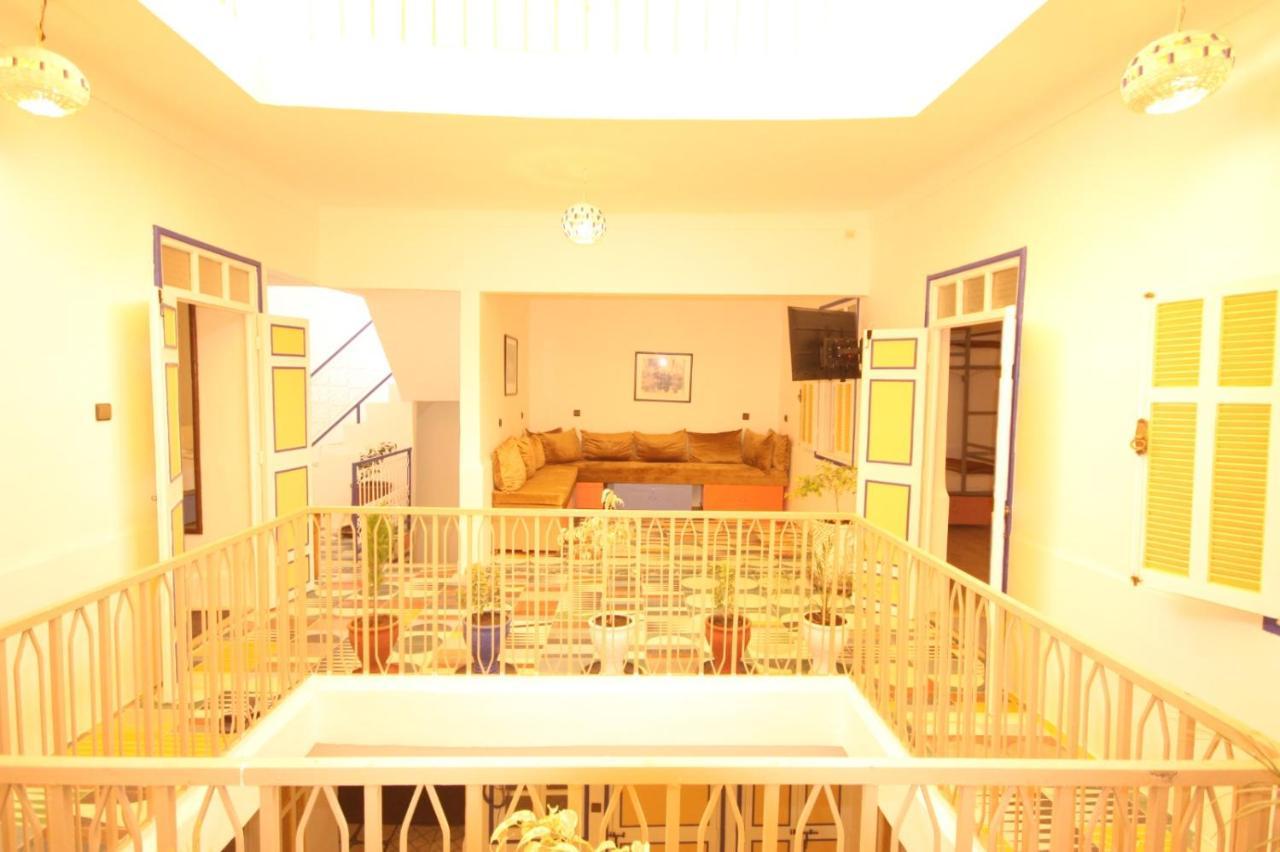 El Boussouni Hostel มาร์ราเกช ภายนอก รูปภาพ