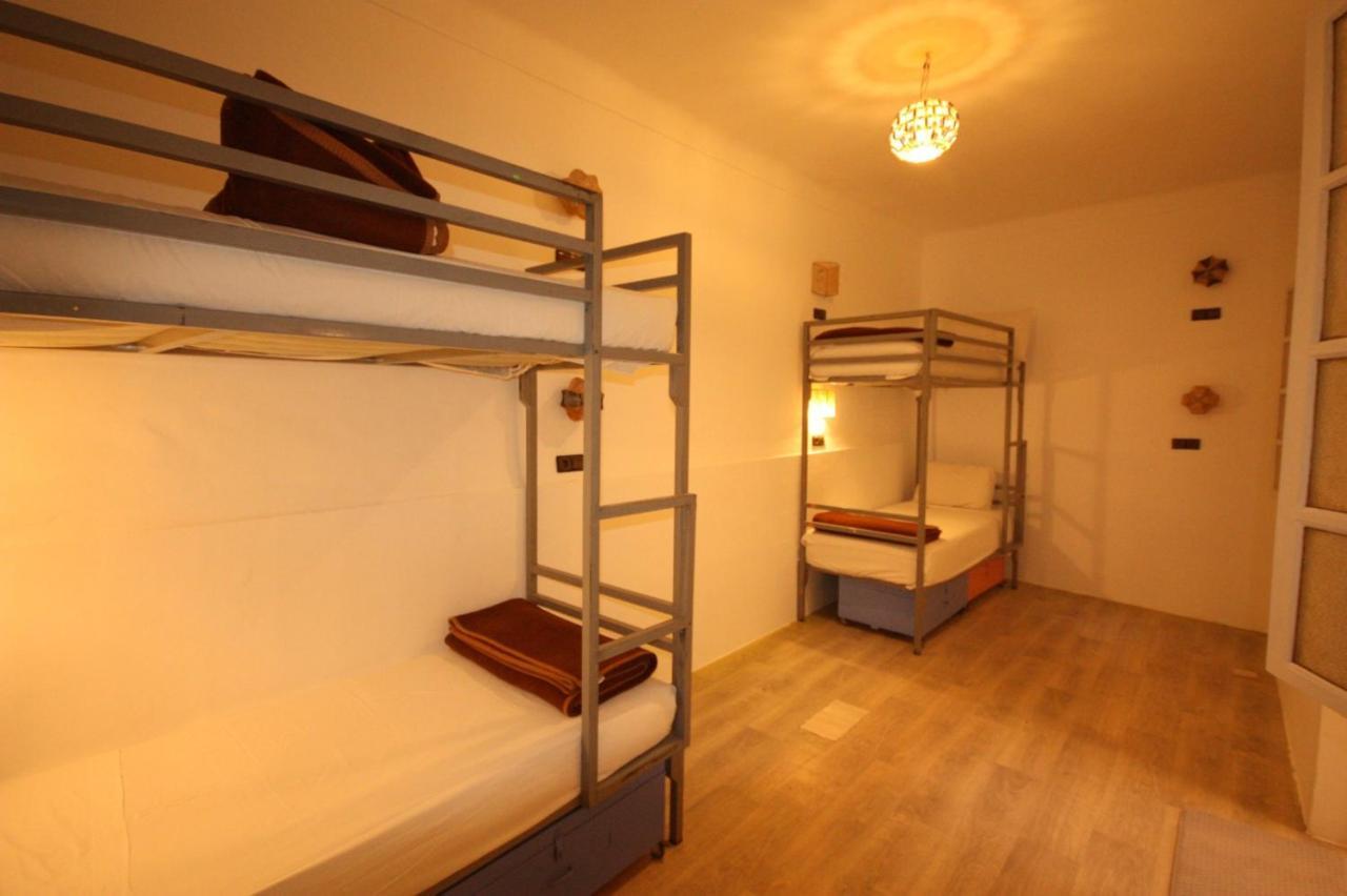 El Boussouni Hostel มาร์ราเกช ภายนอก รูปภาพ